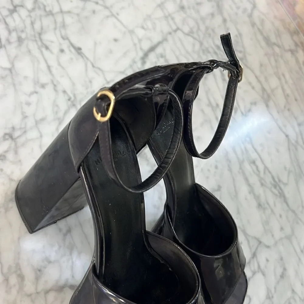 Women’s Platform Heels~Black Patent Leather Size 8 Mundial